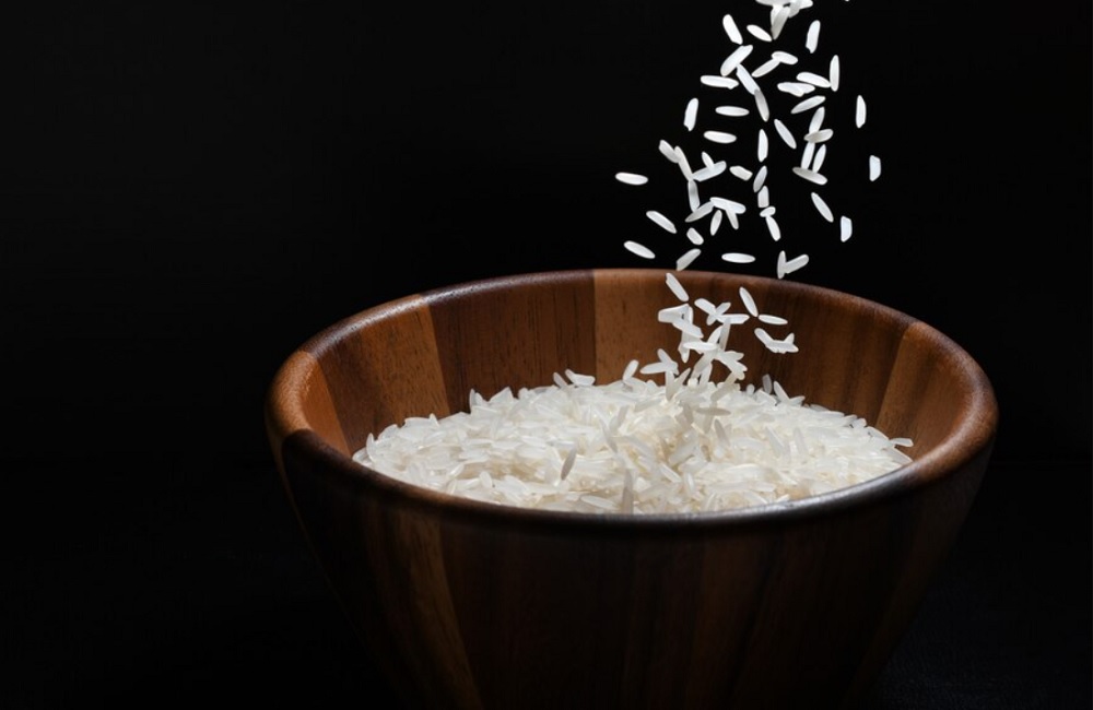 افزایش حالت ارتجاعی پوست از مهم‌ترین فواید آب برنج