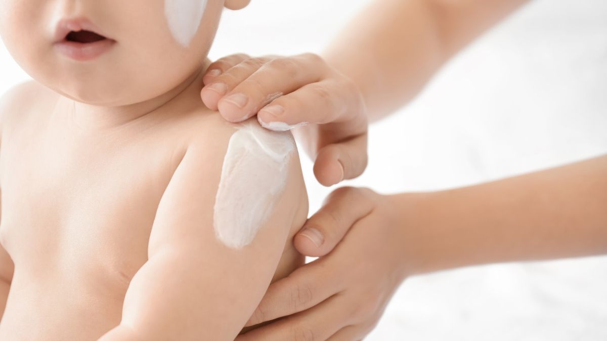 راهکارهای مراقبت از پوست نوزادان و کودکان در فصل زمستان