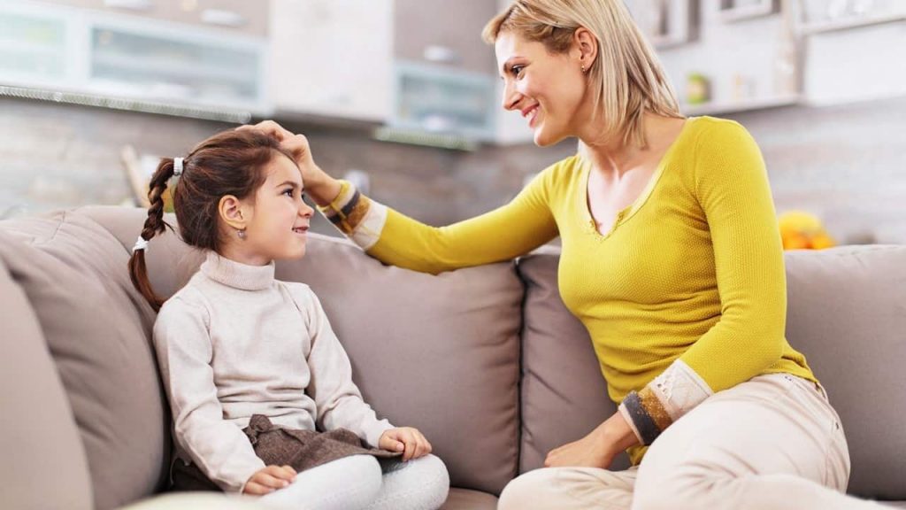 12 کاری که پدر و مادرها برای تربیت عاطفی صحیح کودکان باید انجام دهند!